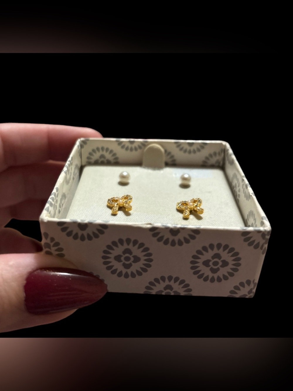 14K Gold Plated Bow & Pearl Stud Earring Set - Picture 2 of 2